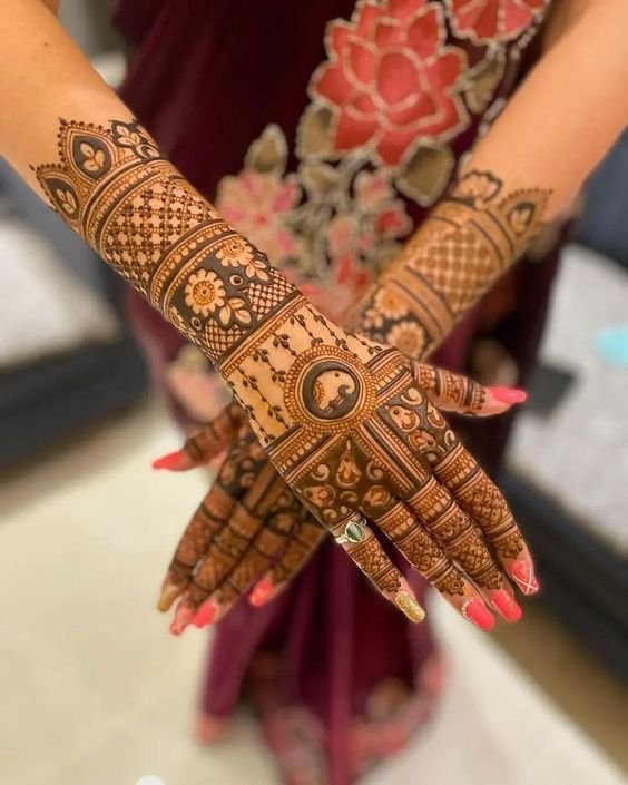 Traditional Mehndi Design 3