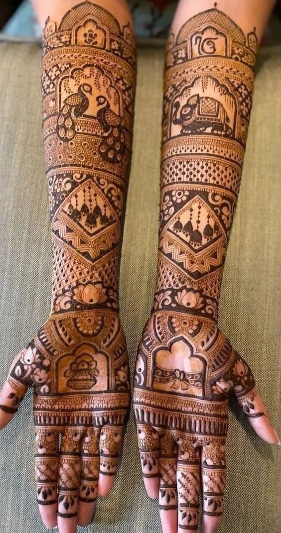 Patterned Bridal Mehendi