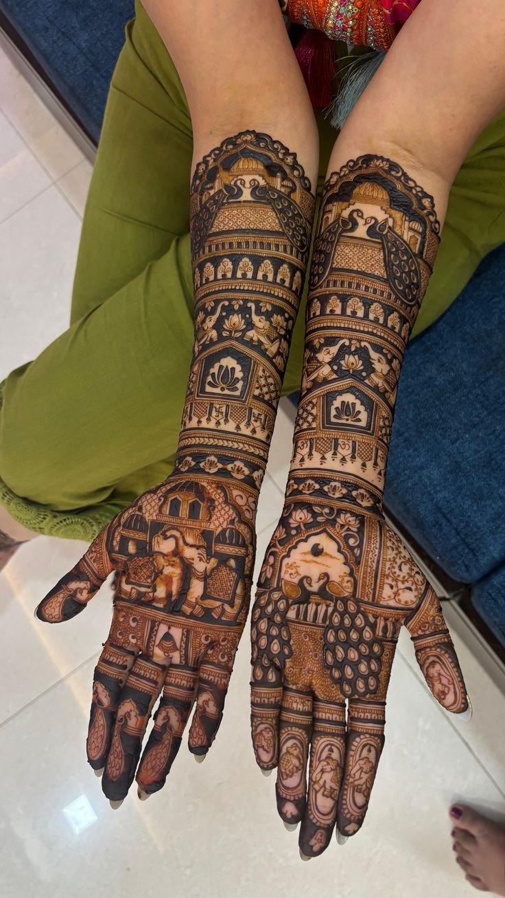 Unique Bride Mehendi